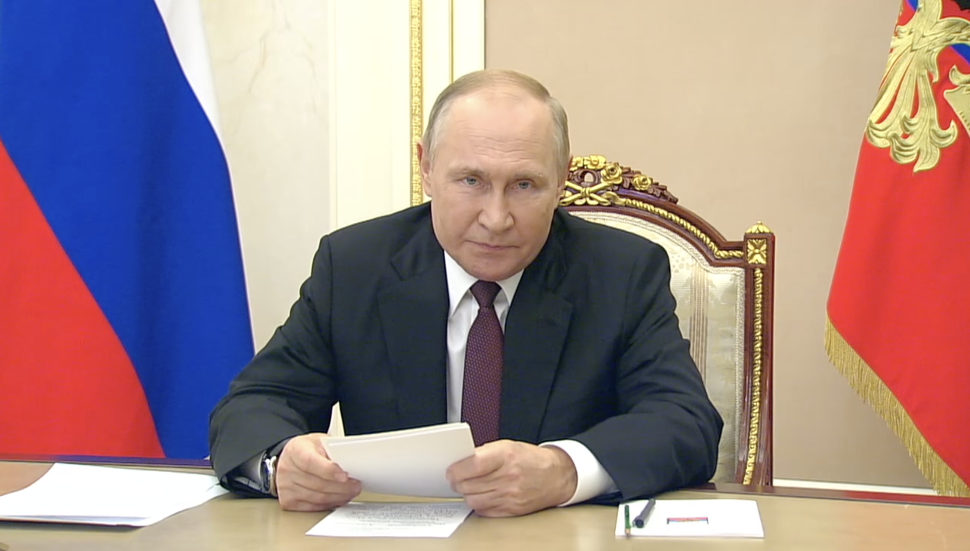 Путину доложили о происшествиях в Саратовской и Рязанской областях