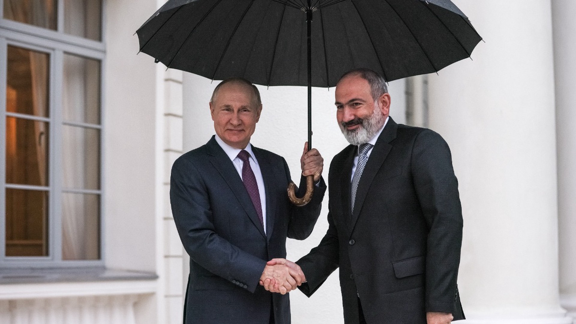 Путин заявил о необходимости завершить карабахский конфликт