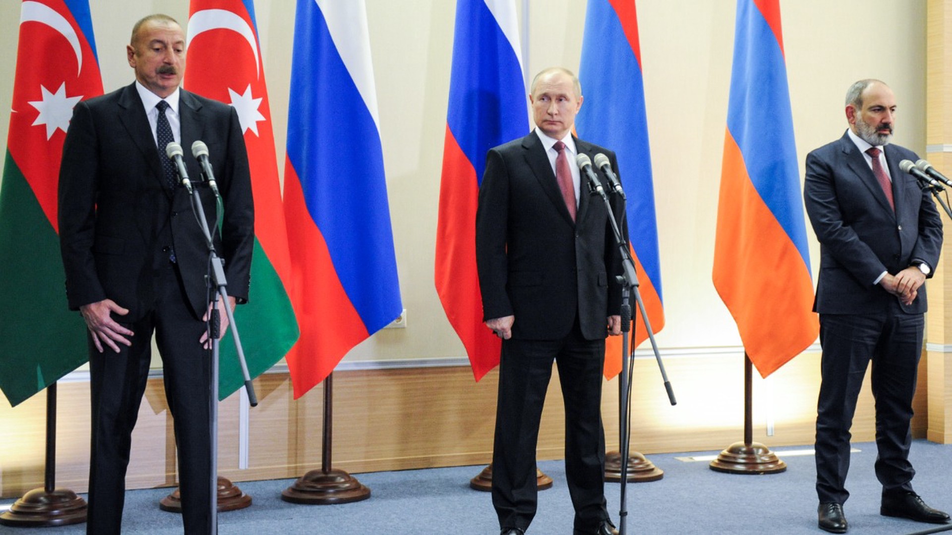 Путин, Алиев и Пашинян проводят трёхстороннюю встречу по Карабаху