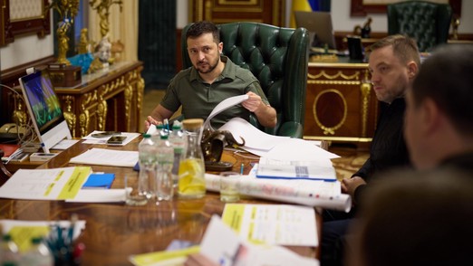 Зеленского призвали отказаться от условий о «возвращении территорий»