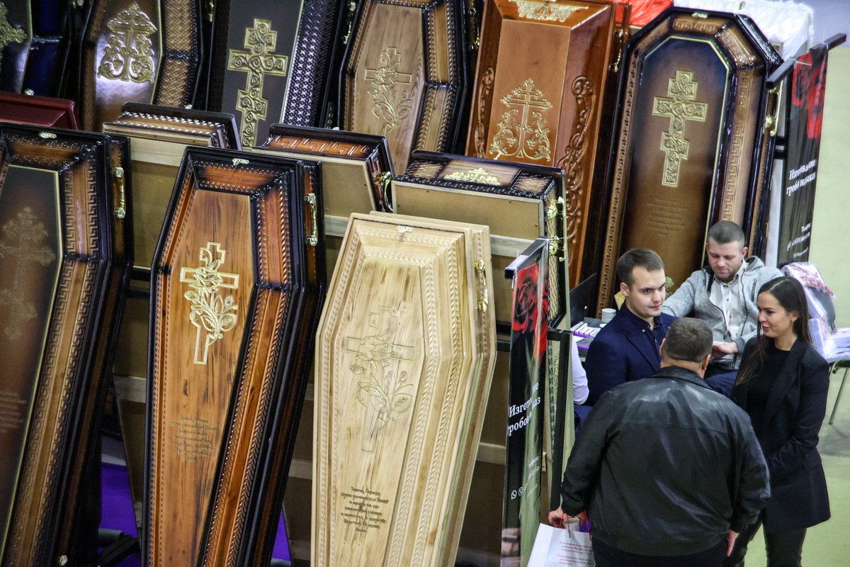 Эксперт раскрыл причину роста цен на ритуальные услуги