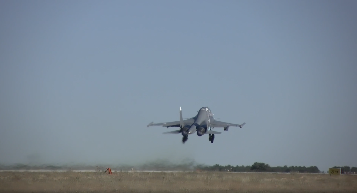 Минобороны: экипаж российского Су-34 поразил подразделения ВСУ на Купянском направлении