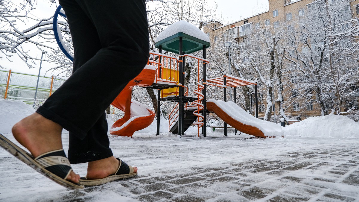 Врач раскрыла опасность голых лодыжек в мороз