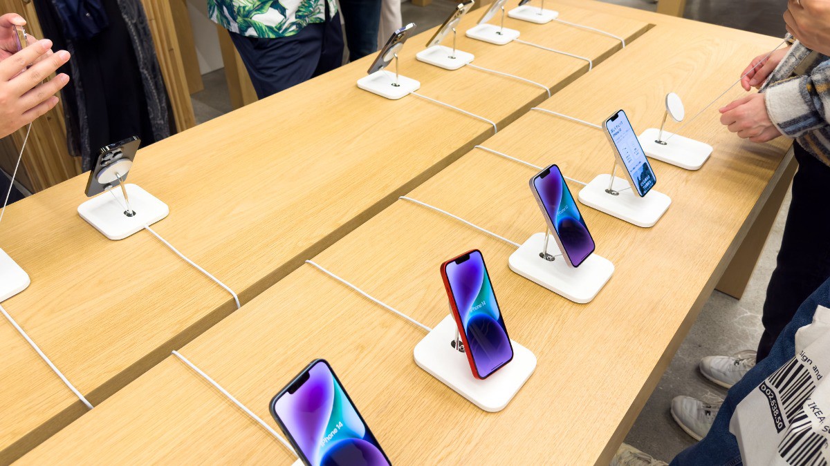 Apple блокирует импорт в Россию через третьи страны