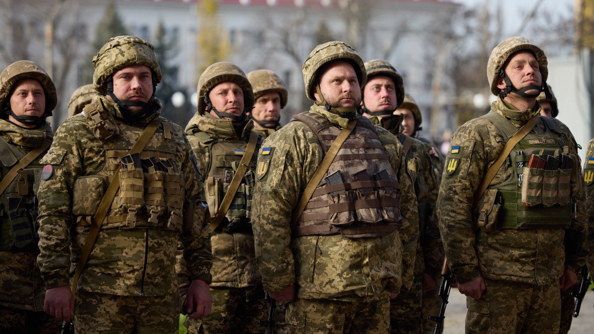 Украинские власти хотят брать плату с предприятий за бронь сотрудников от армии