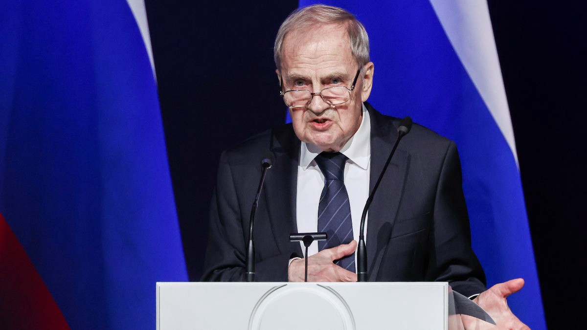 Глава Конституционного суда заявил, что в Россию будет не просто вернуть смертную казнь