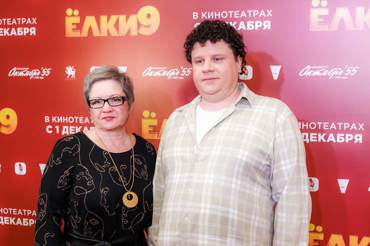 Актёры-любители и засилье рекламы. Режиссёр «Ёлок-9» раскрыл правду о кинофраншизе