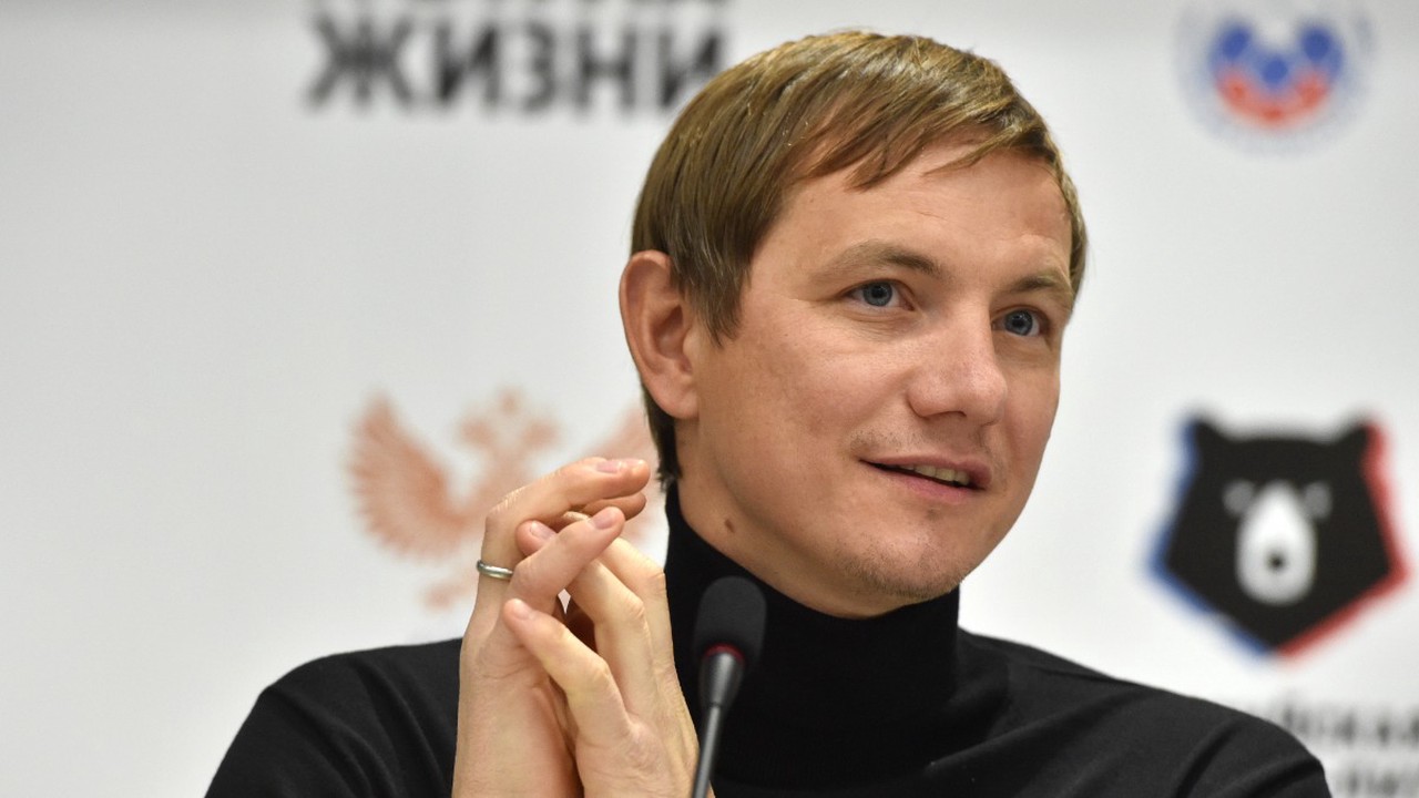 Вояж оказался коротким: как закончилась поездка Дзюбы в Турцию