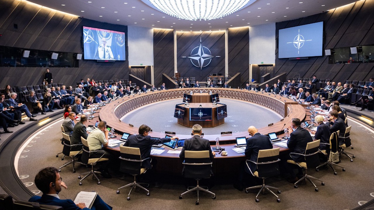 НАТО предлагает помощь Грузии, Молдавии и Боснии: чего на самом деле хочет альянс