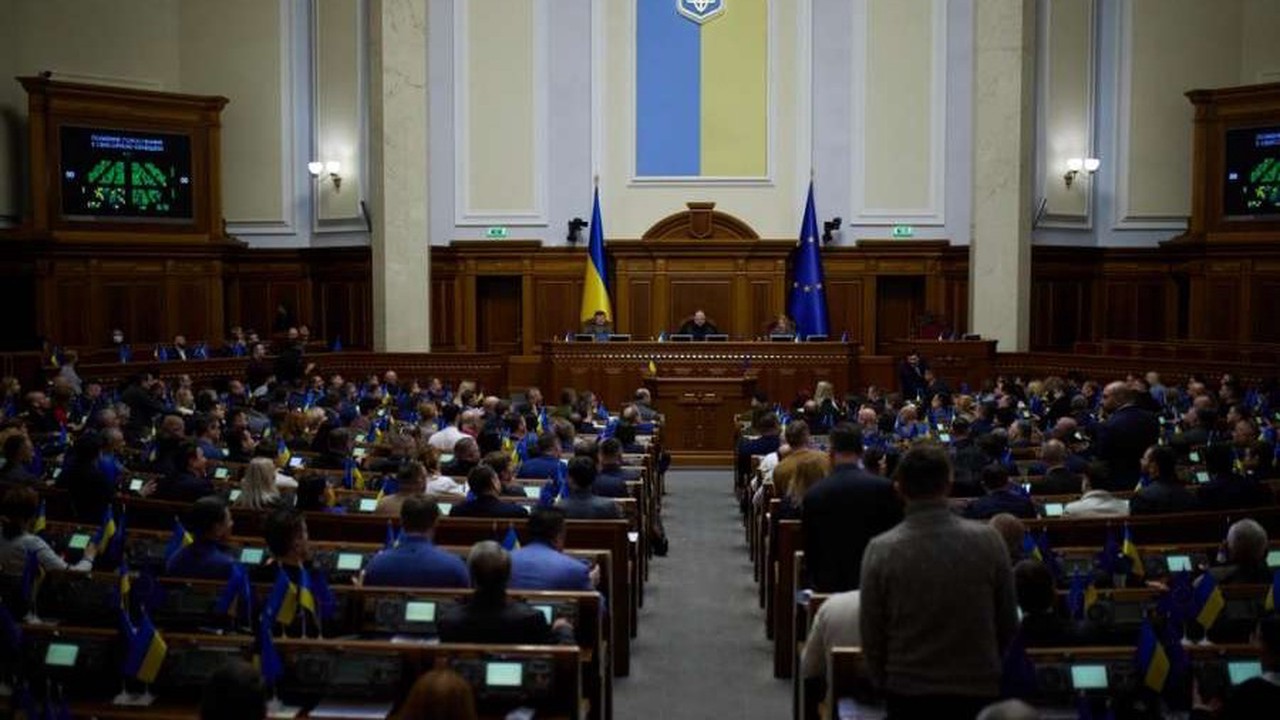 В Раде признали, что Украина допустила ошибку, не пригласив Россию на саммит