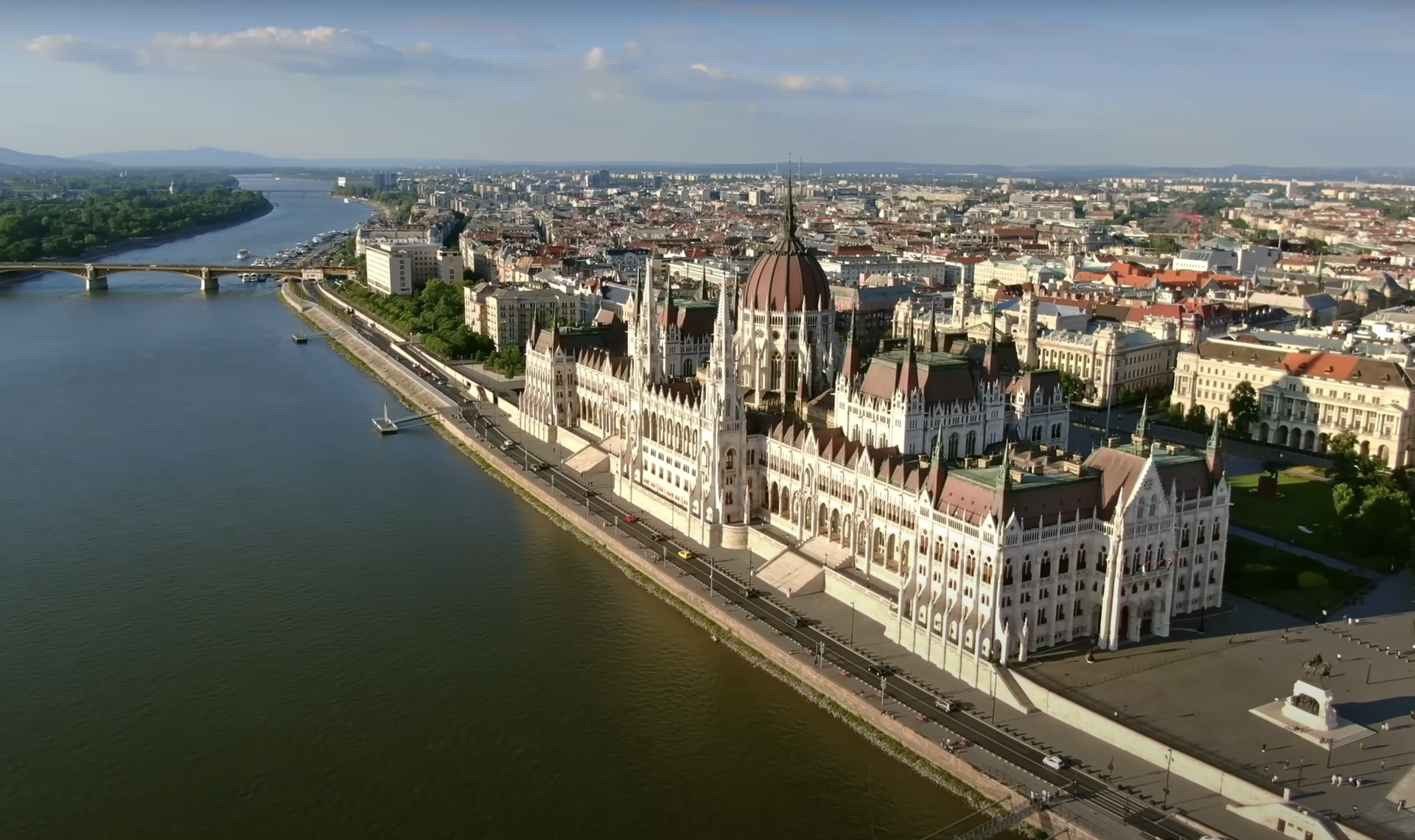 Венгрию признали самой коррумпированной страной Евросоюза
