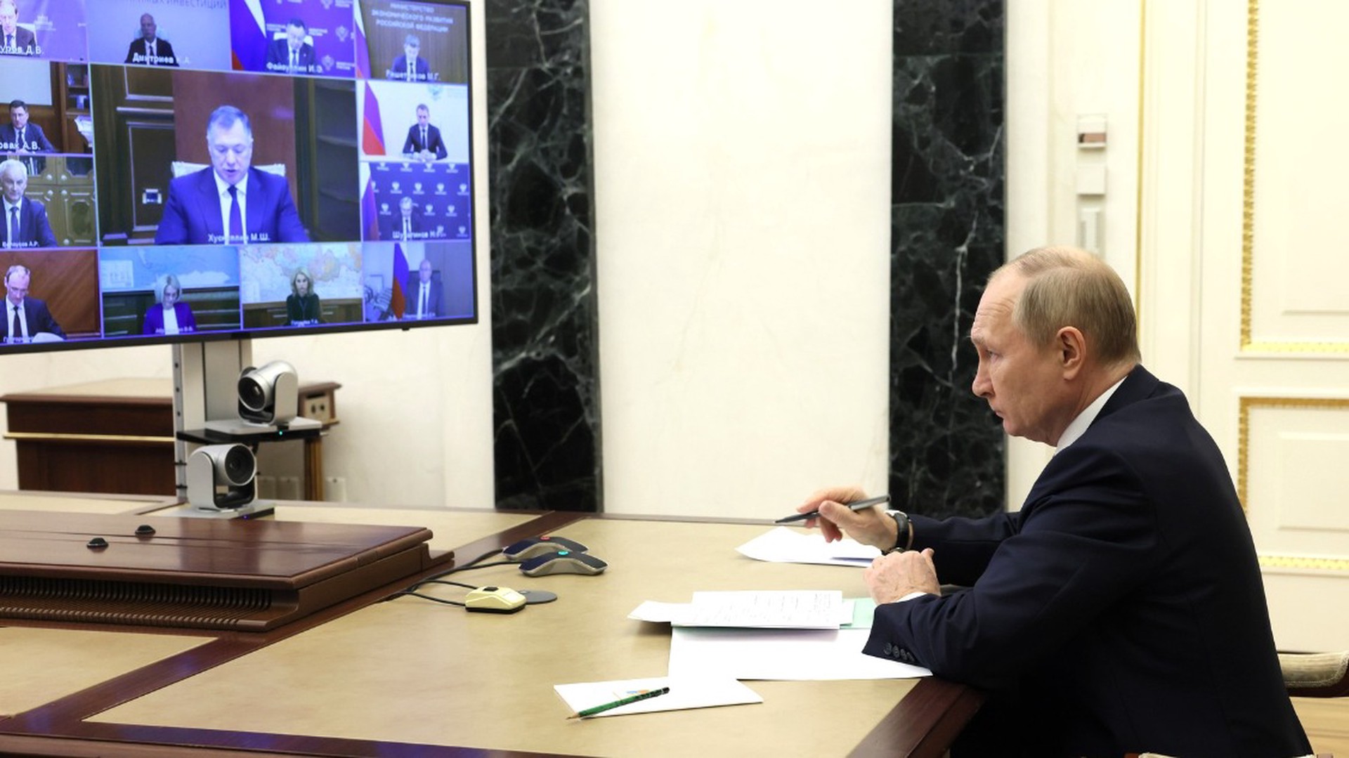 Путин оценил «творческий подход» правительства