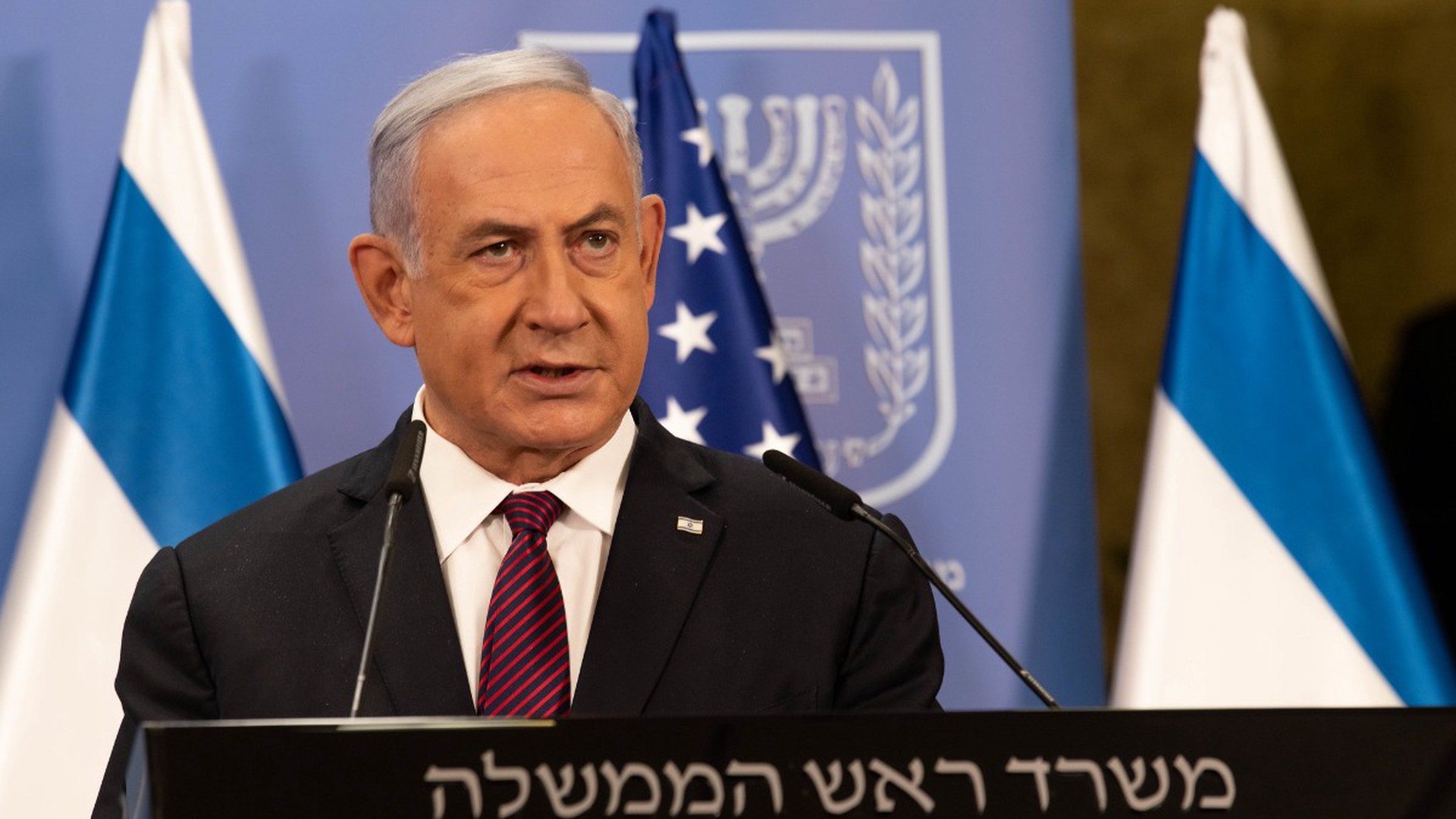 Премьер-министр Израиля не может вылететь в Лондон из-за отказа пилотов выполнить рейс