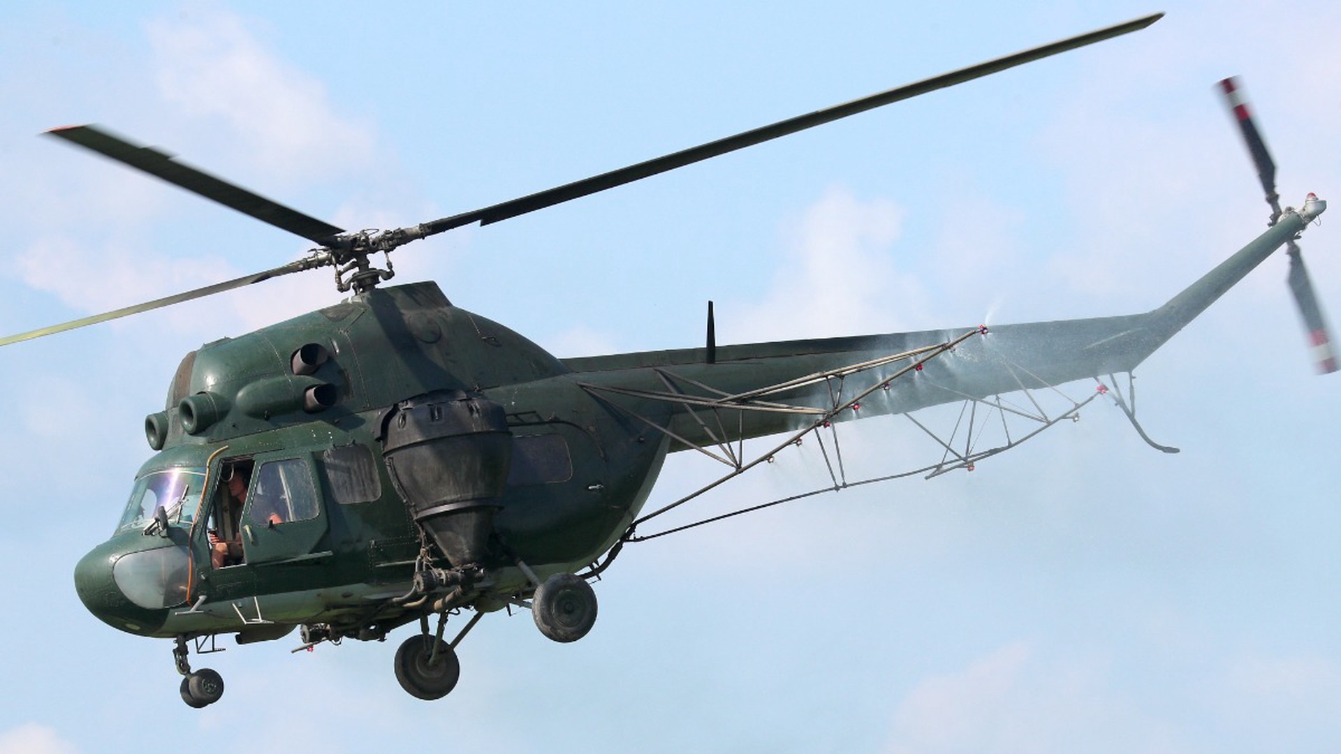В Костромской области упал вертолет Ми-2