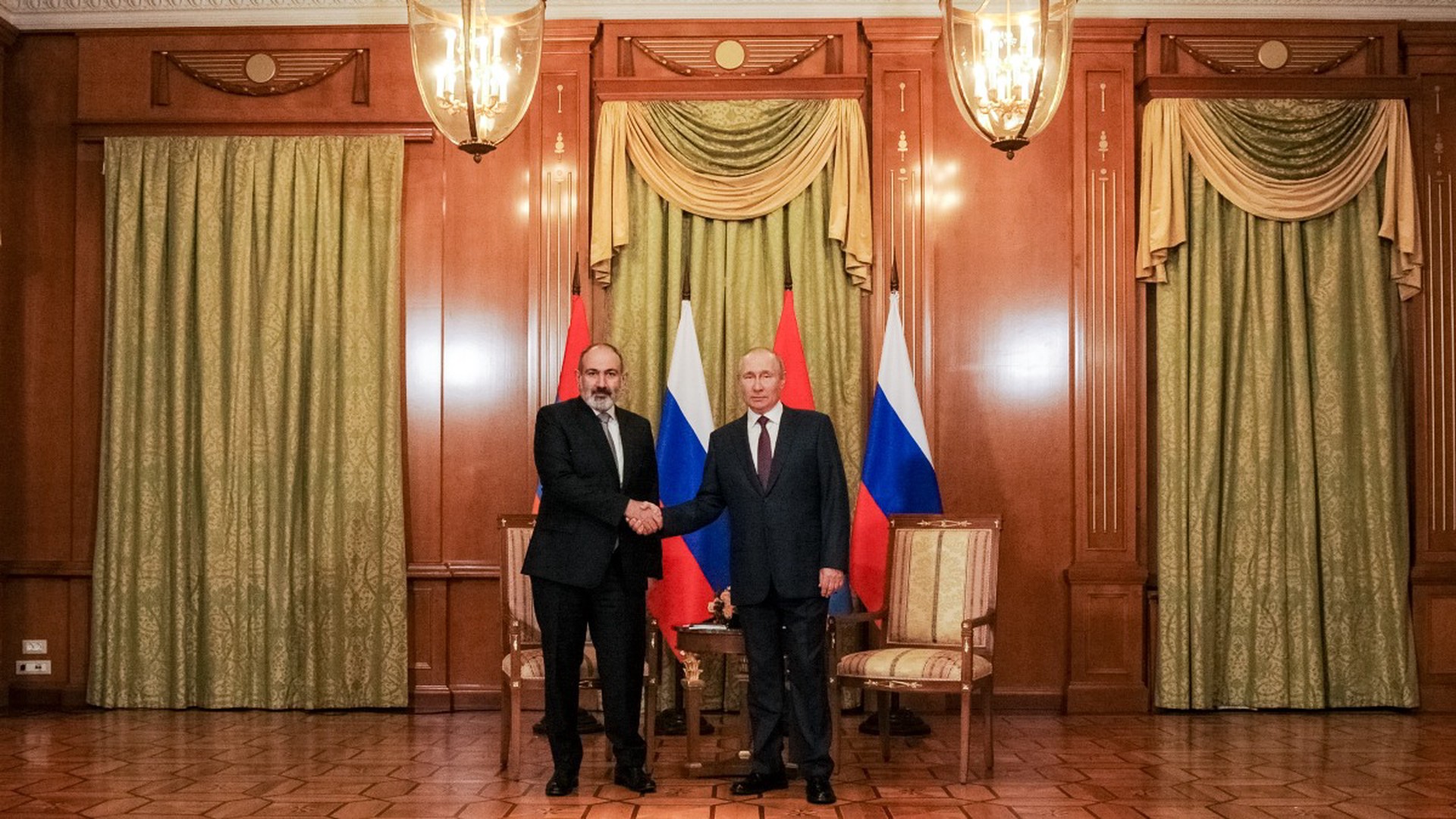 Подготовку стран к саммиту ОДКБ обсудили Путин и Пашинян