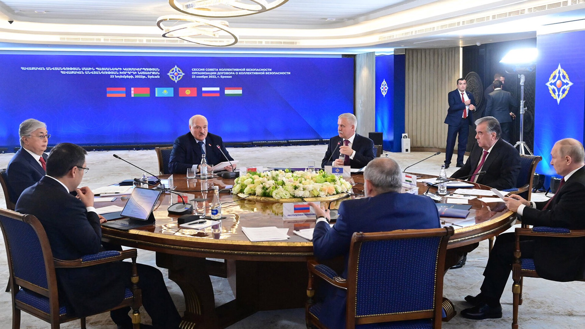 МИД РФ: Вашингтон и Брюссель хотят добиться выхода Армении из ОДКБ