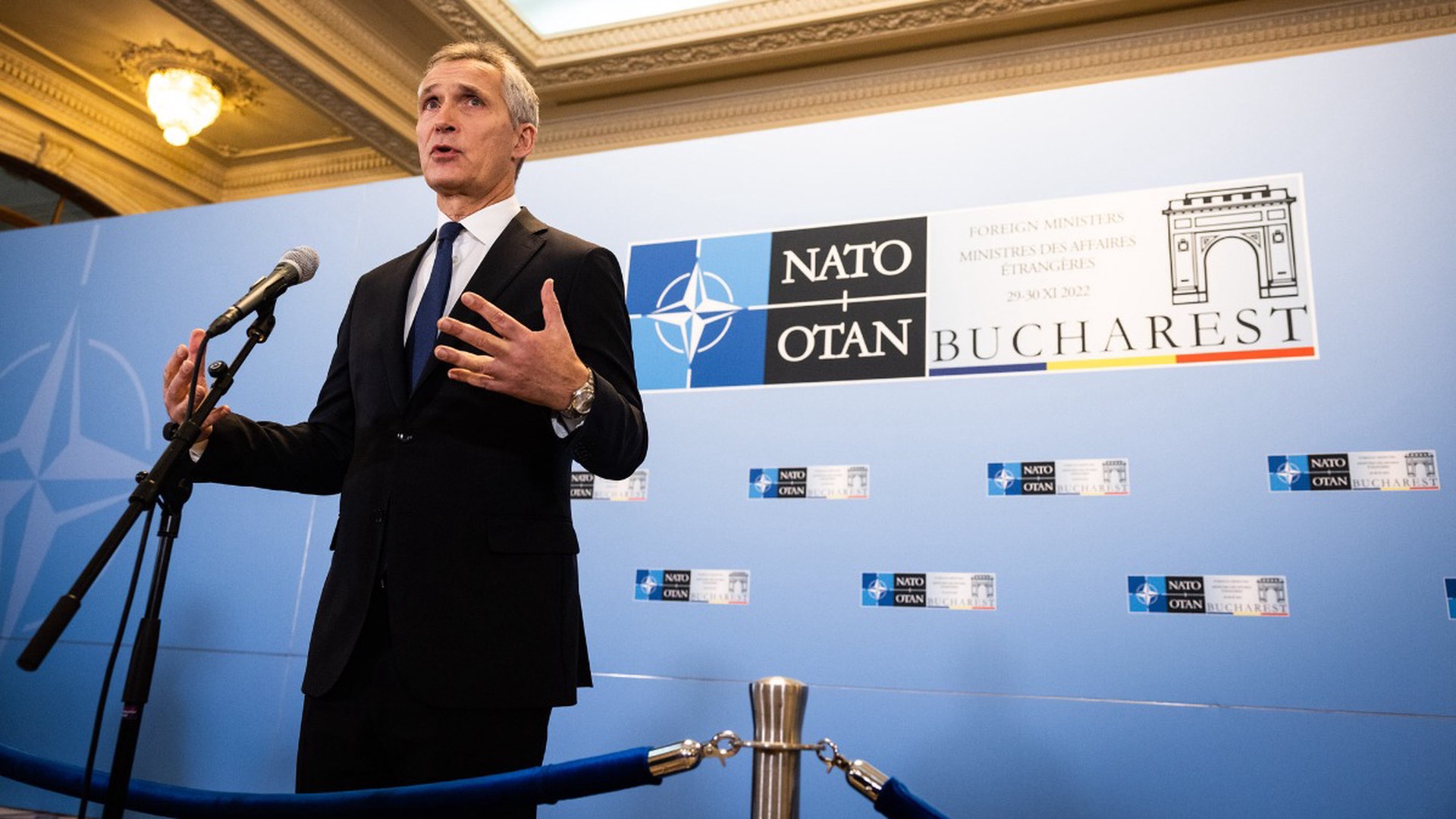 Столтенберг: НАТО не была и не будет стороной конфликта на Украине