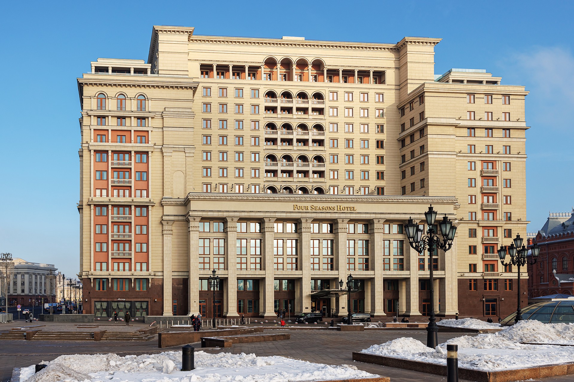 В РСТ объяснили новые правила заселения в отели