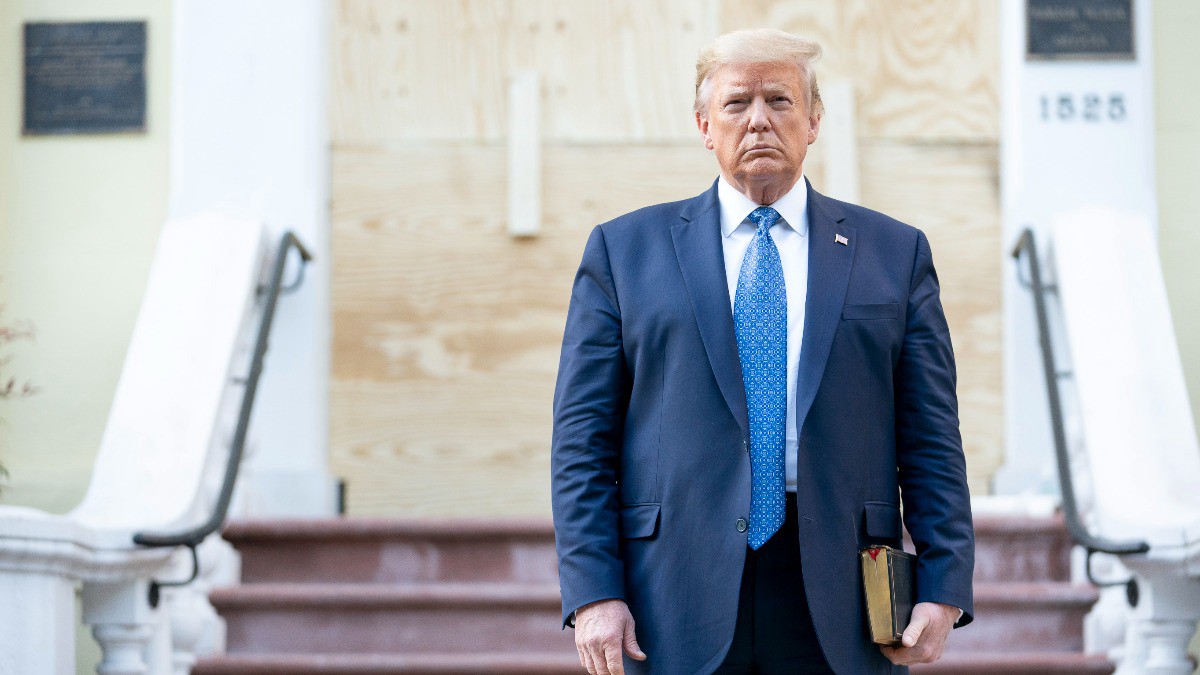Трамп заявил, что конфликт на Украине должен быть остановлен немедленно