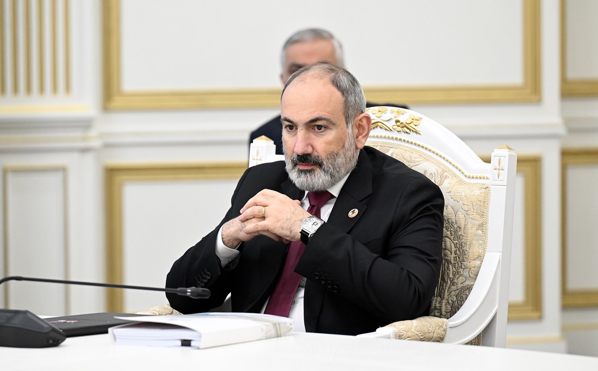 Пашинян поздравил Путина с победой на президентских выборах в России
