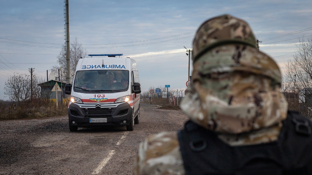 Марочко: ВСУ используют кареты скорой помощи для перевозки боеприпасов и солдат