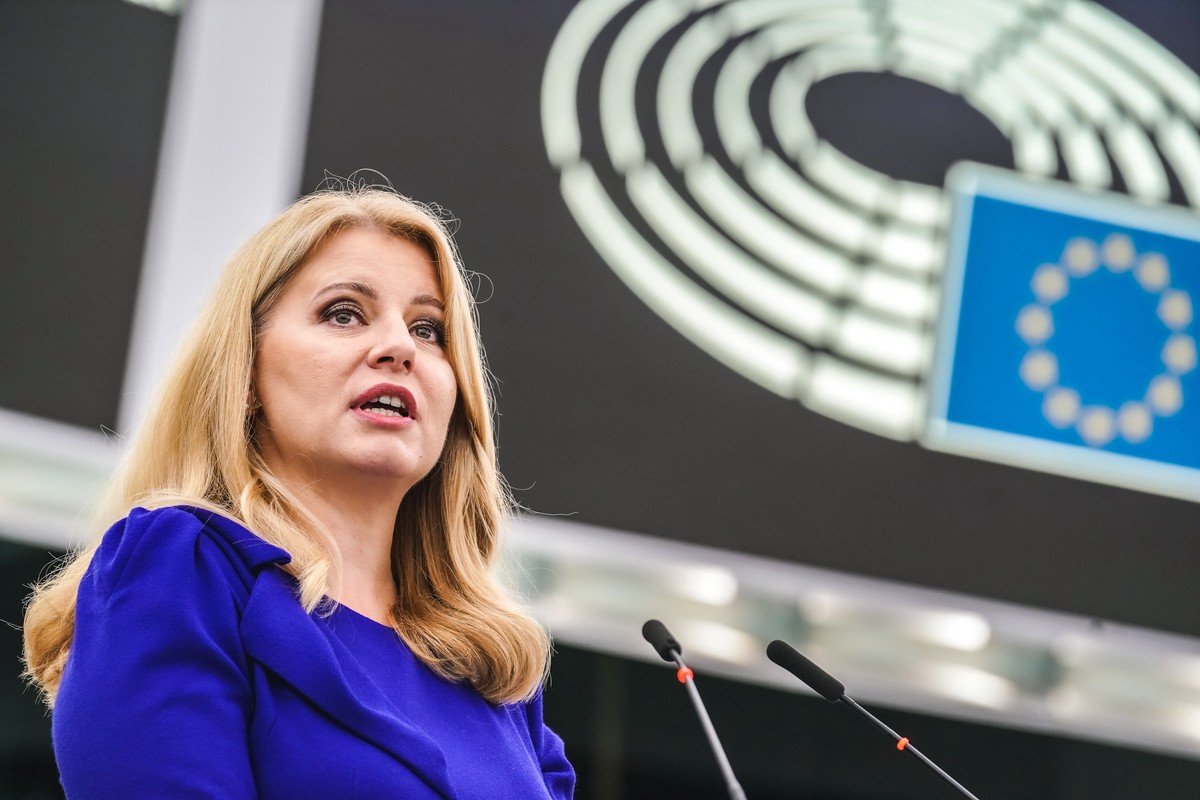 Президент Словакии выступила против предоставления военной помощи для Украины 