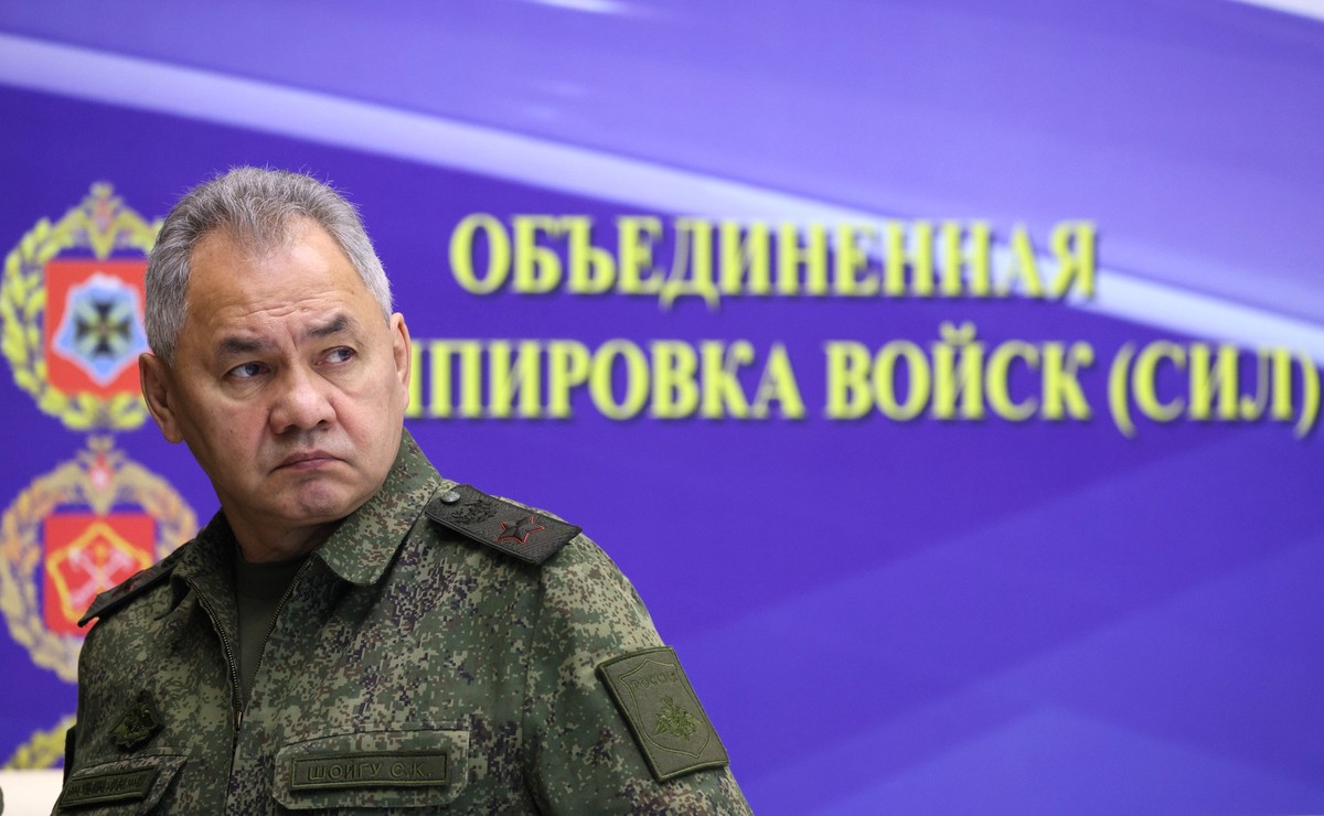 Шойгу призвал увеличить призывной возраст с 18 до 21 года