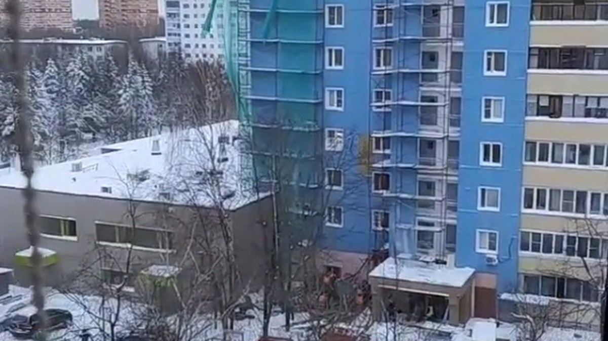 В Краснознаменске рухнувшие леса придавили 12 строителей