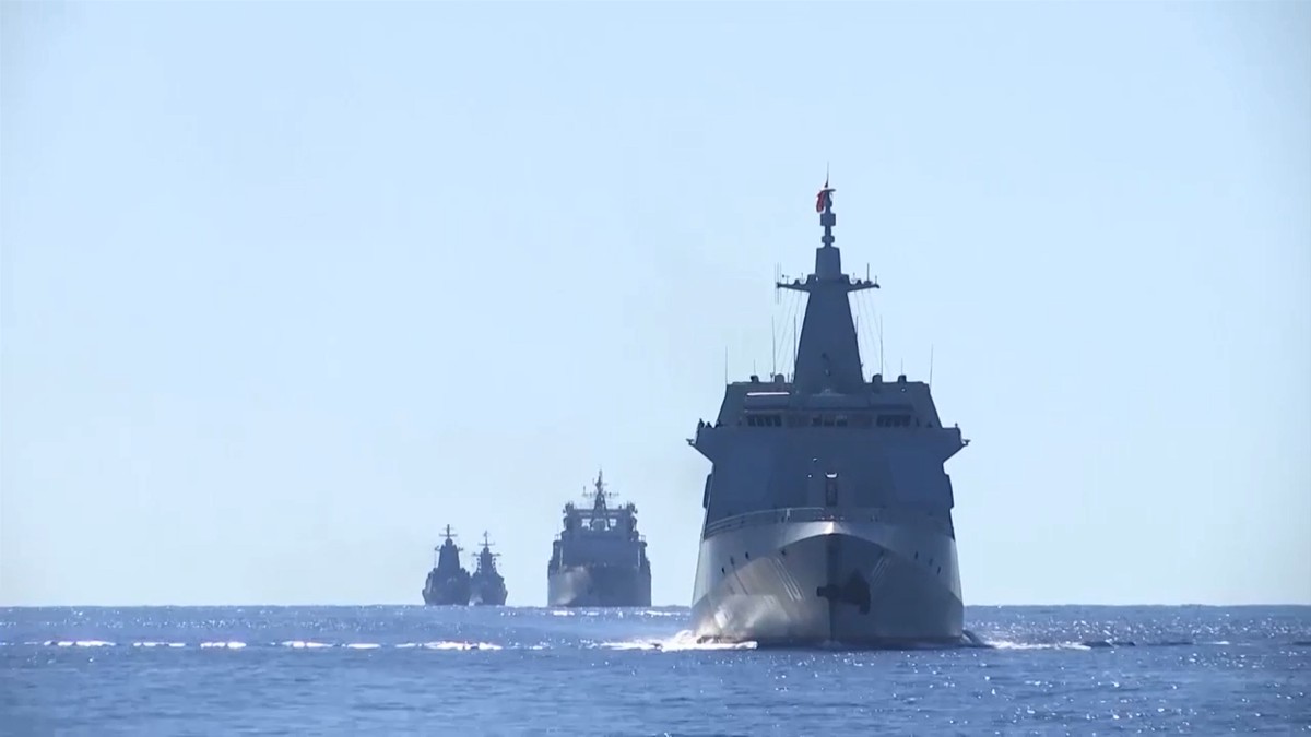 Россия, Китай и Иран проведут в Оманском заливе военно-морские учения 
