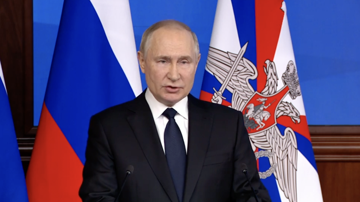 Путин: Россия категорически против предания забвению преступлений нацистов