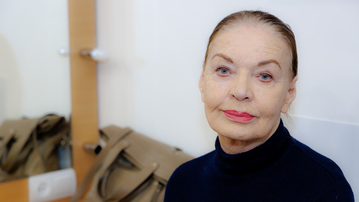 Актриса Людмила Чурсина рассказала о мечте почитать русскую поэзию бойцам спецоперации