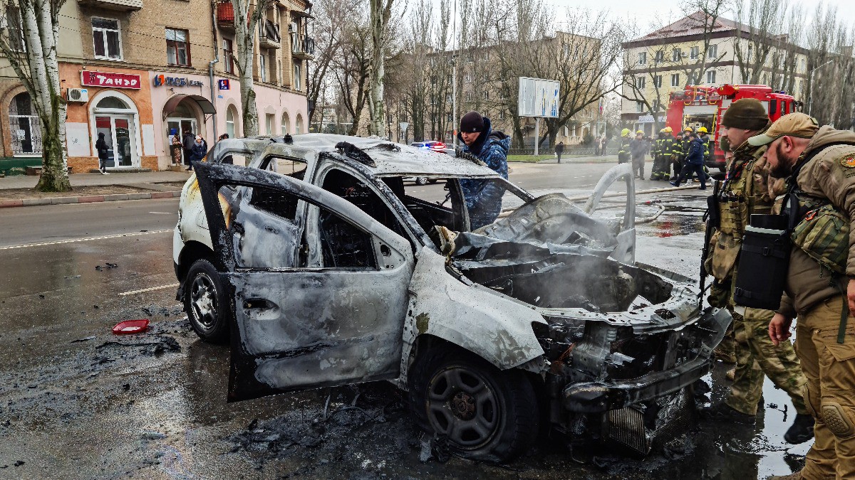 В Мелитополе перед входом в парк Горького взорвался автомобиль