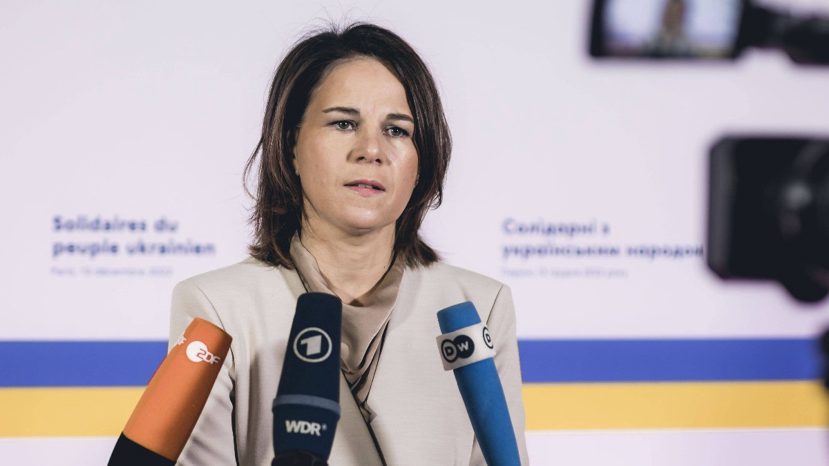 Бербок: Путь Украины в ЕС будет долгим и нелегким 