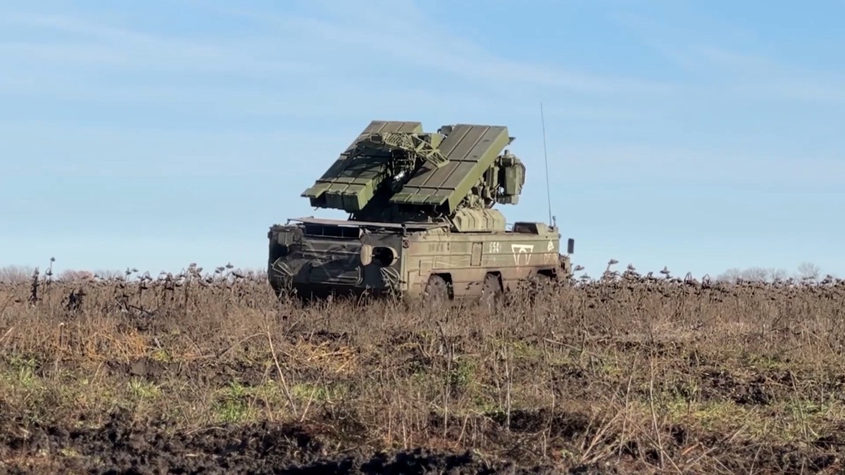 SHOT: средства ПВО сбили украинский беспилотник в Брянской области