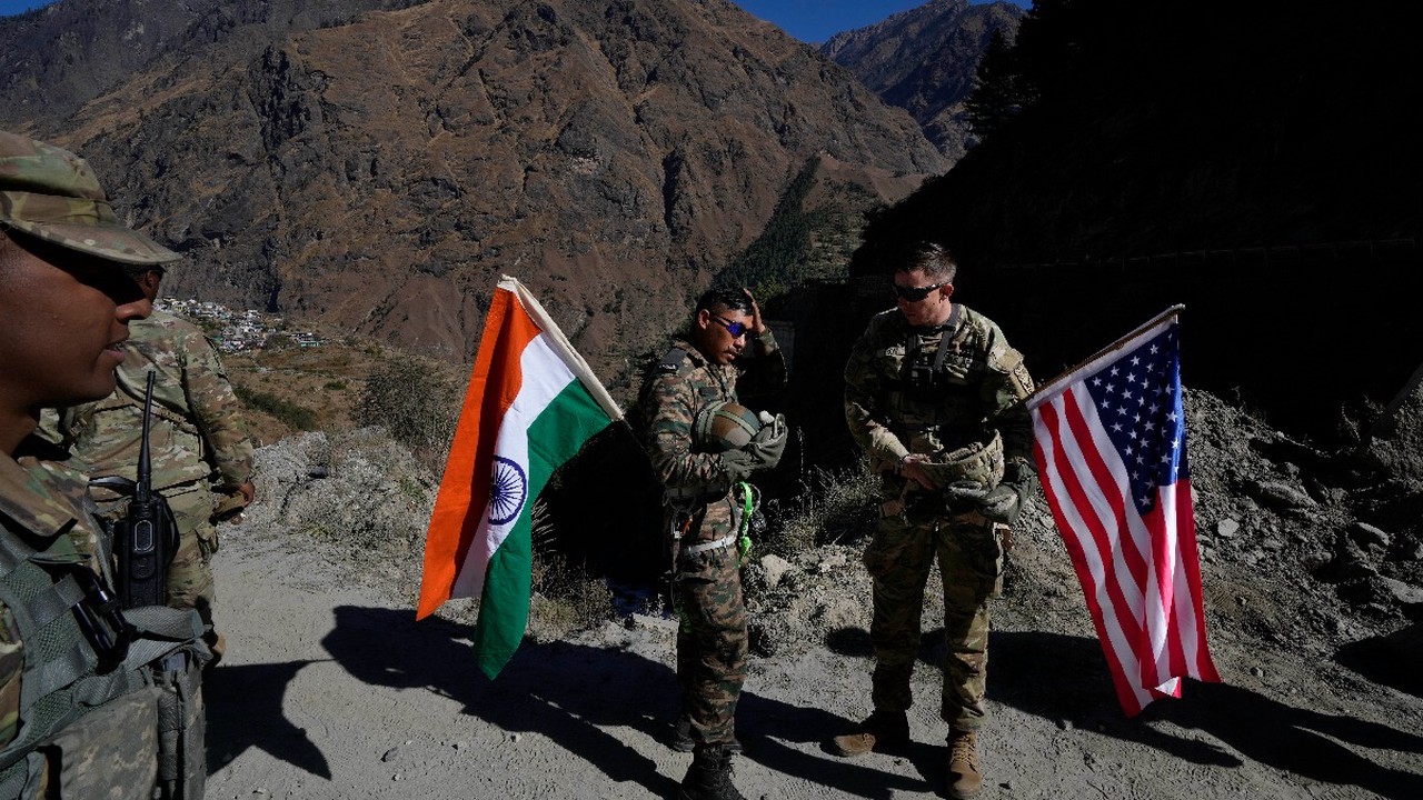 Столкновения на границе между Индией и Китаем: при чём тут США?