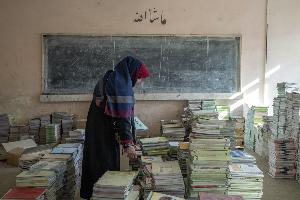 В Афганистане девушкам запретили получать высшее образование: кто виноват?