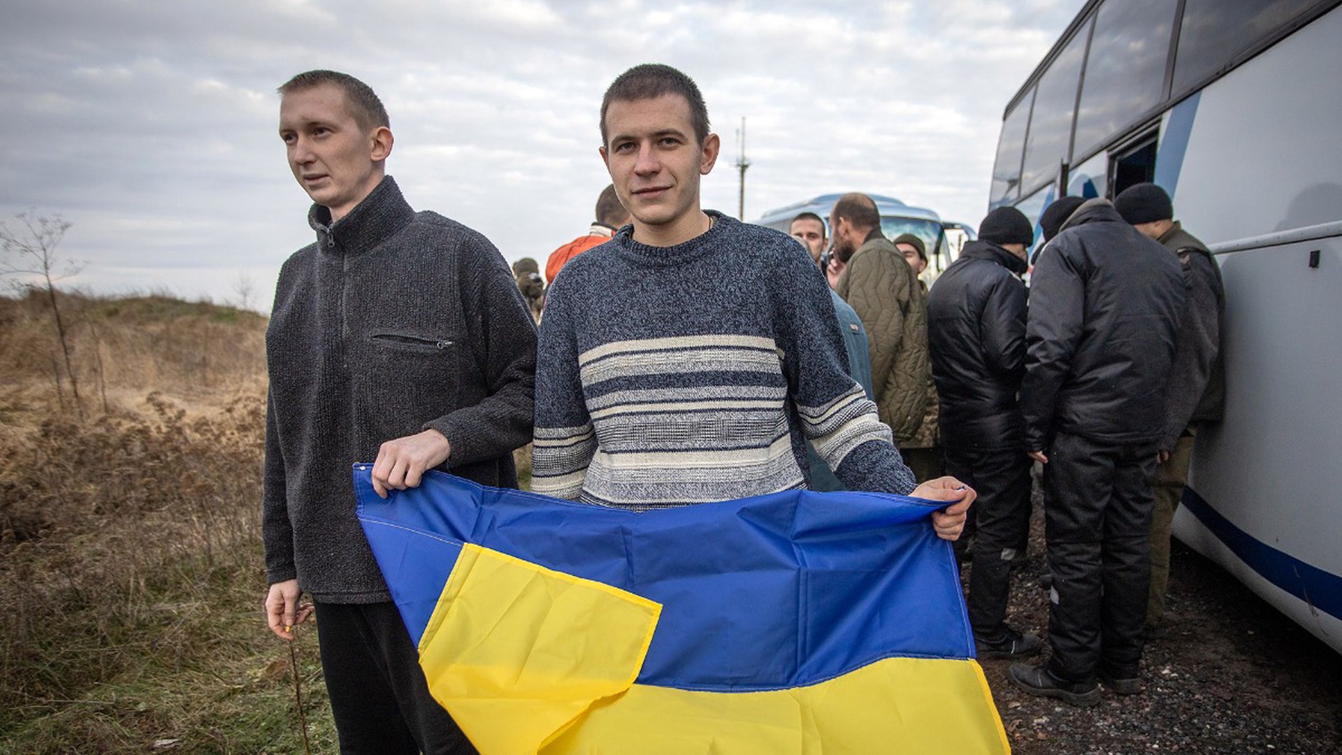 Пленные националисты из «Азова»* боятся возвращаться домой после крушения Ил-76