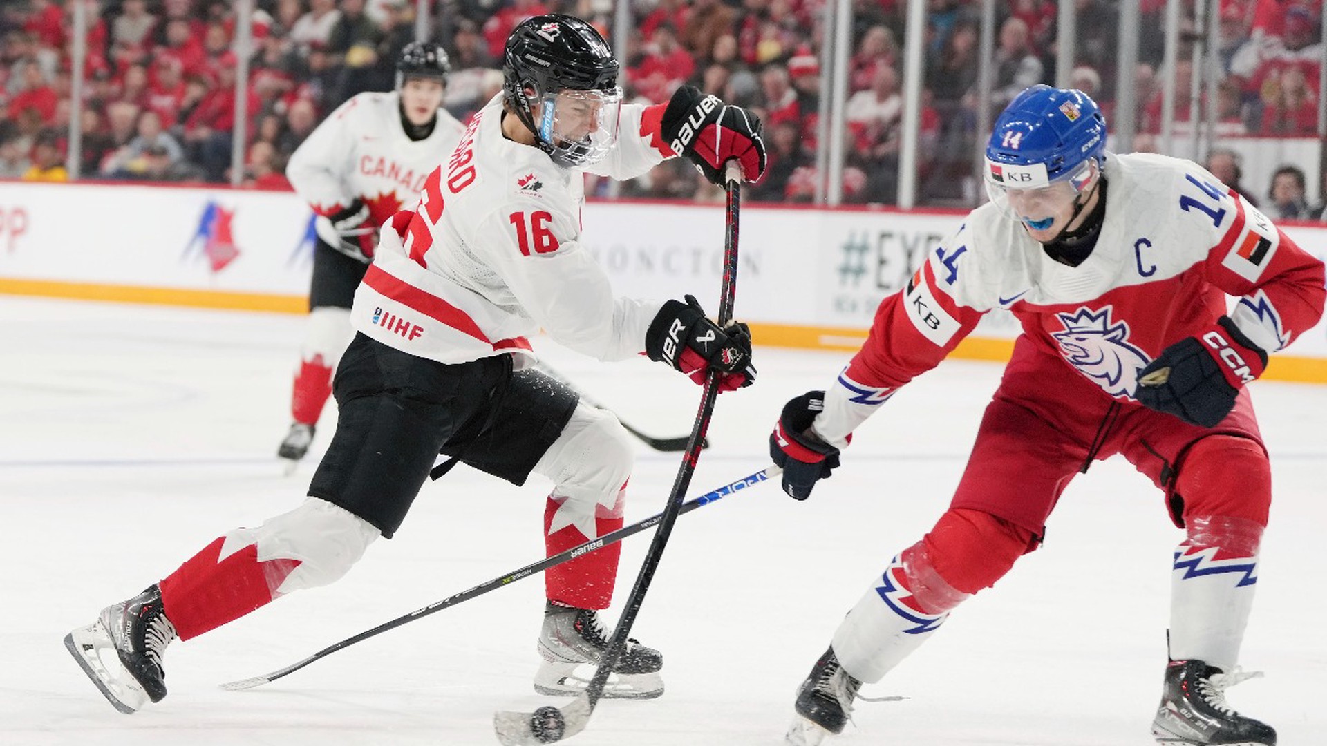 Канада проиграла Чехии на старте домашнего ЧМ по хоккею среди молодёжи