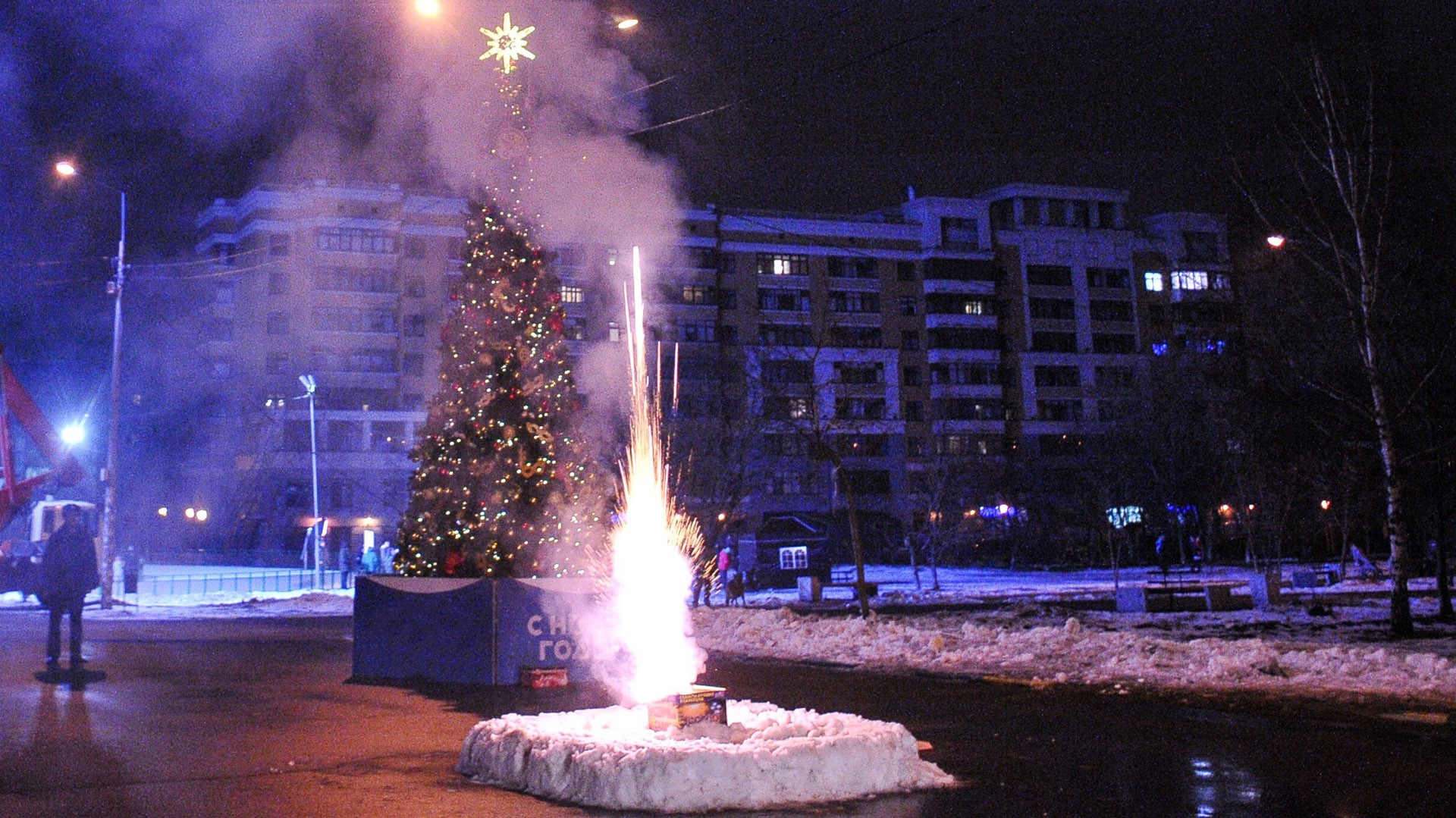 Мэр Сочи заявил об отмене городских фейерверков на Новый год