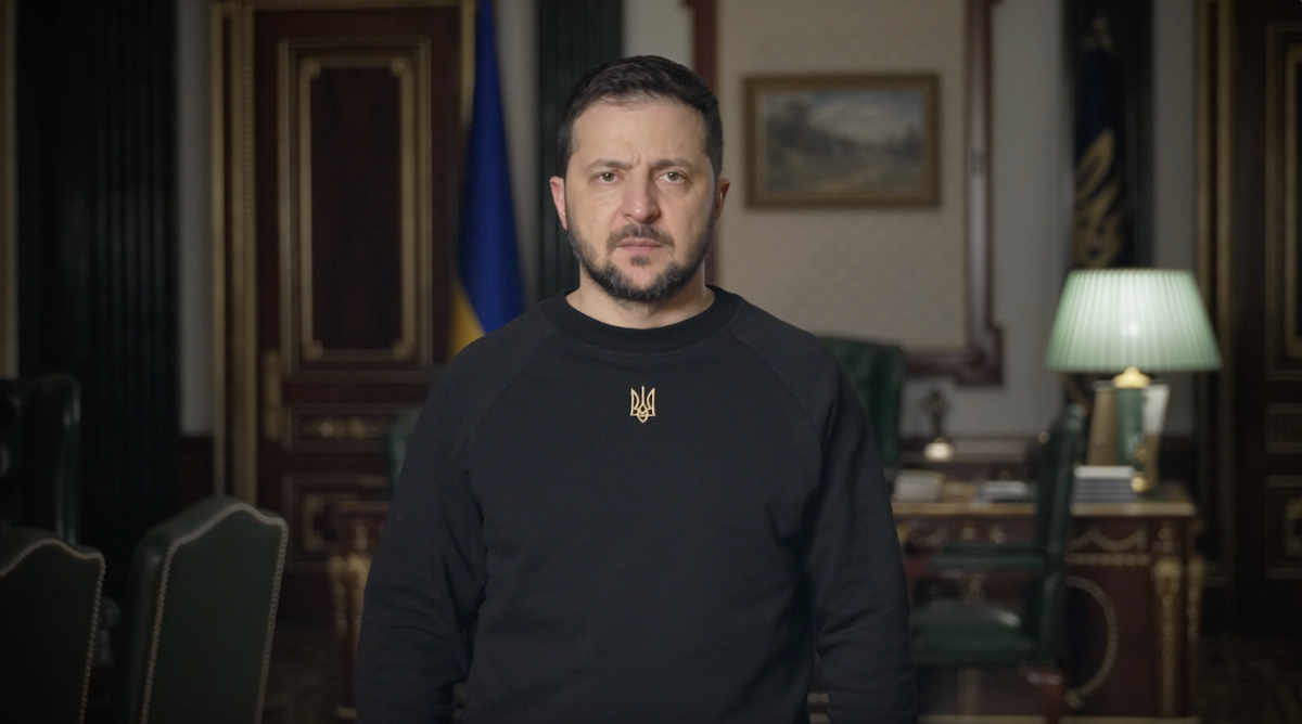 Зеленский признал очень жёсткую ситуацию для ВСУ под Артёмовском и Угледаром в ДНР