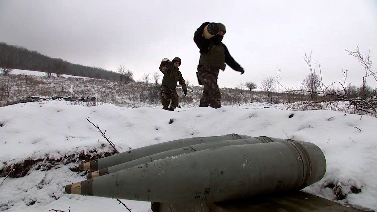 Российские военные уничтожили свыше 140 военных ВСУ и два склада на Донецком направлении