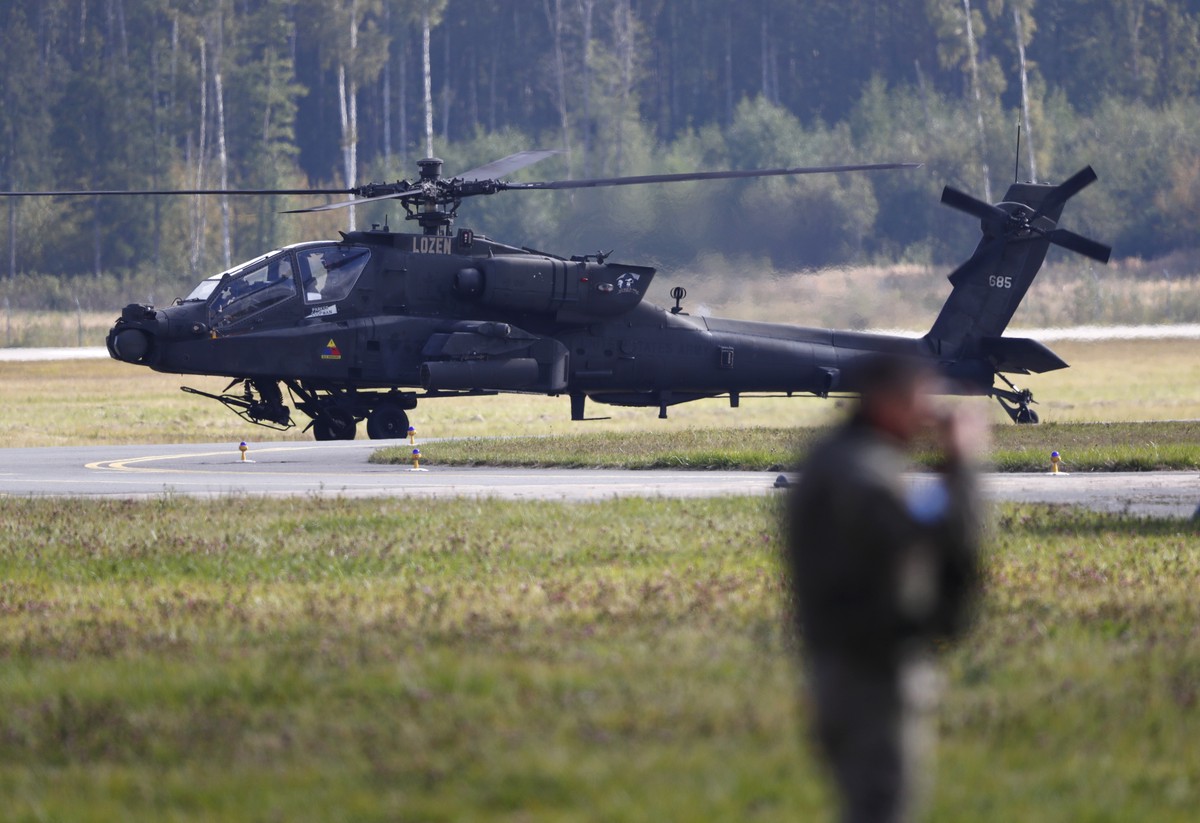 СМИ: Великобритания планирует передать Украине ударные вертолёты Apache