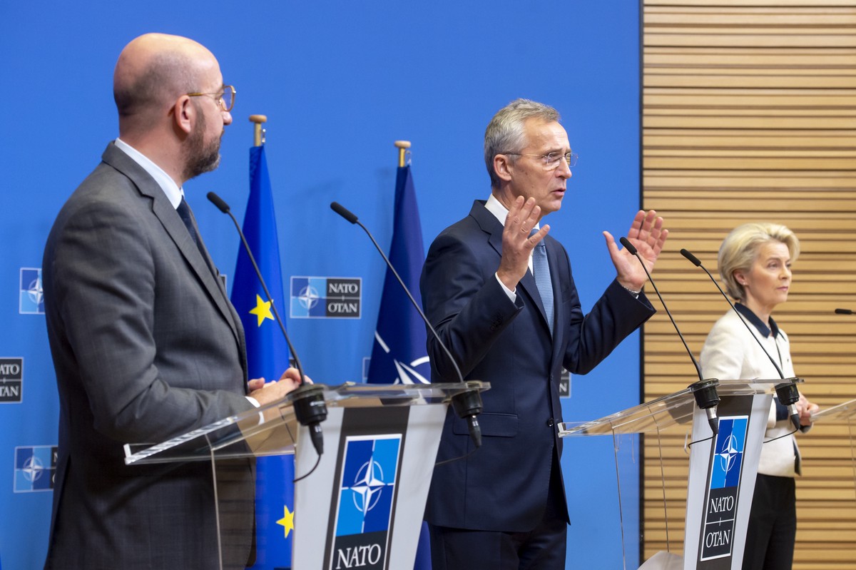 Почему ЕС и НАТО не удастся построить оборонные заводы на Украине