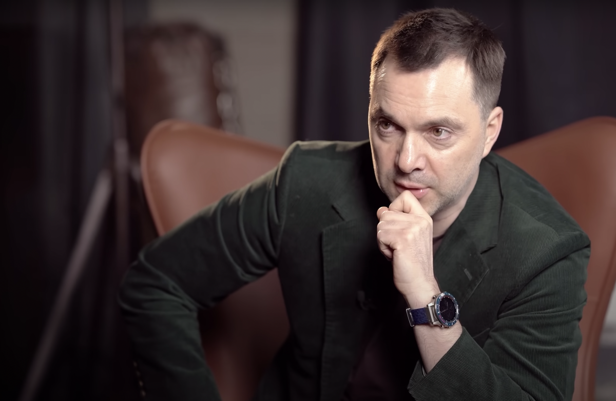 Арестович*: Боевые действия на Украине прекратятся 25 января, перемирие – весной
