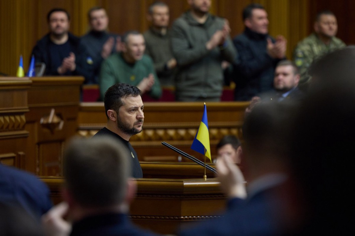 «Имитируют бурную деятельность»: названо противоречие в действиях Рады на пути к выборам президента Украины