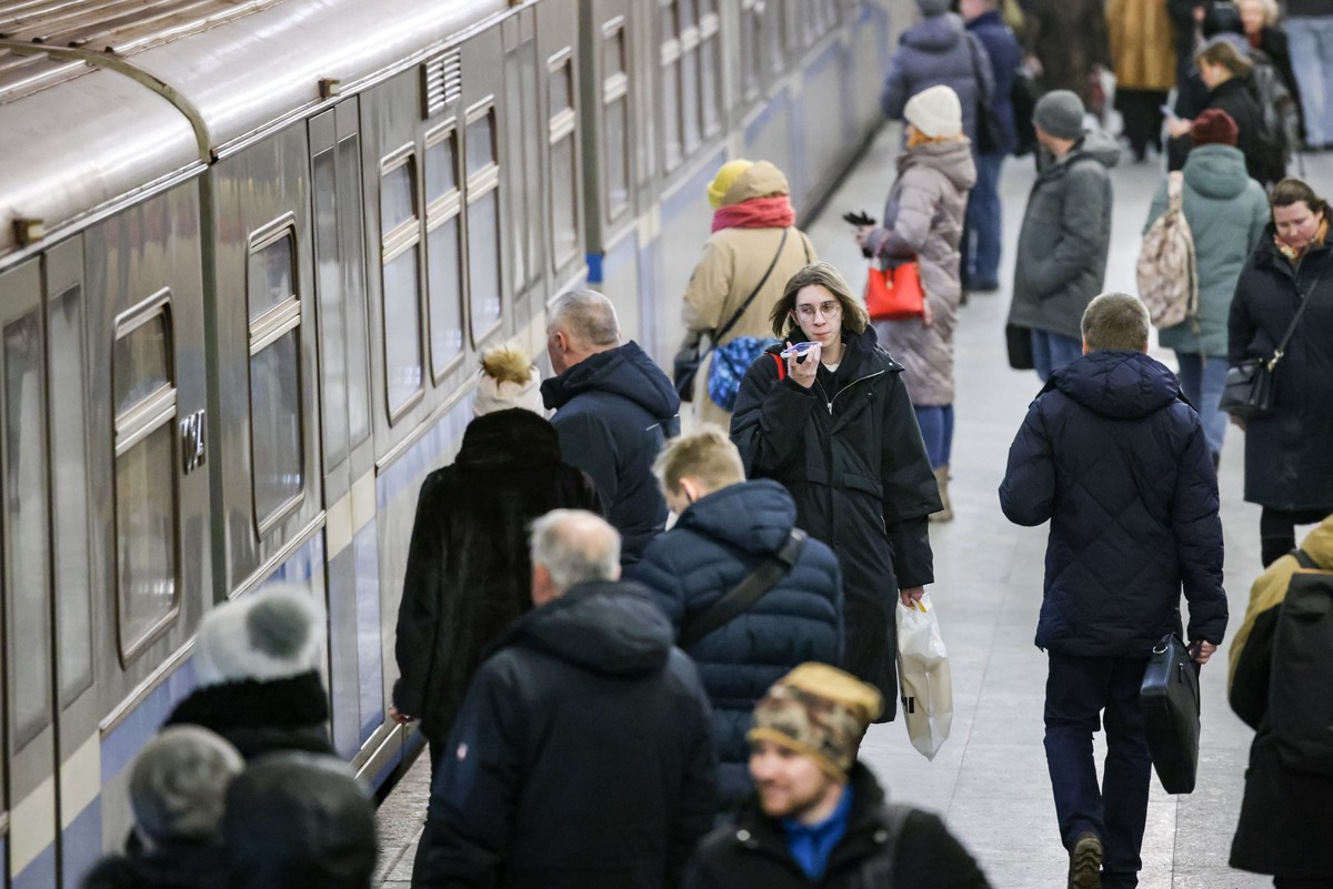 На Арбатской-Покровской линии московского метро произошли перебои с электричеством