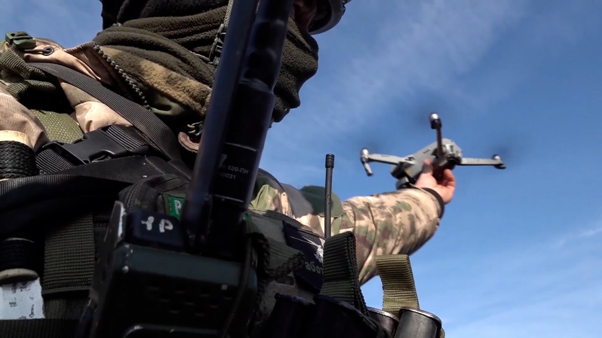 Российский военный отбил украинский FPV-дрон головой и выжил после взрыва