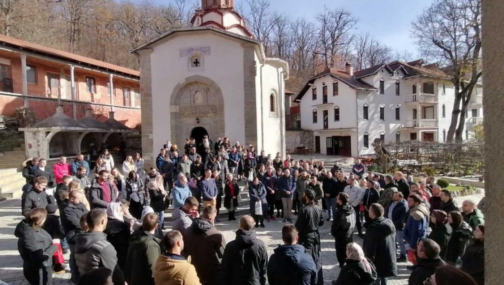 Албанцы снова напали на серба в Косове, который возвращался с рождественского богослужения