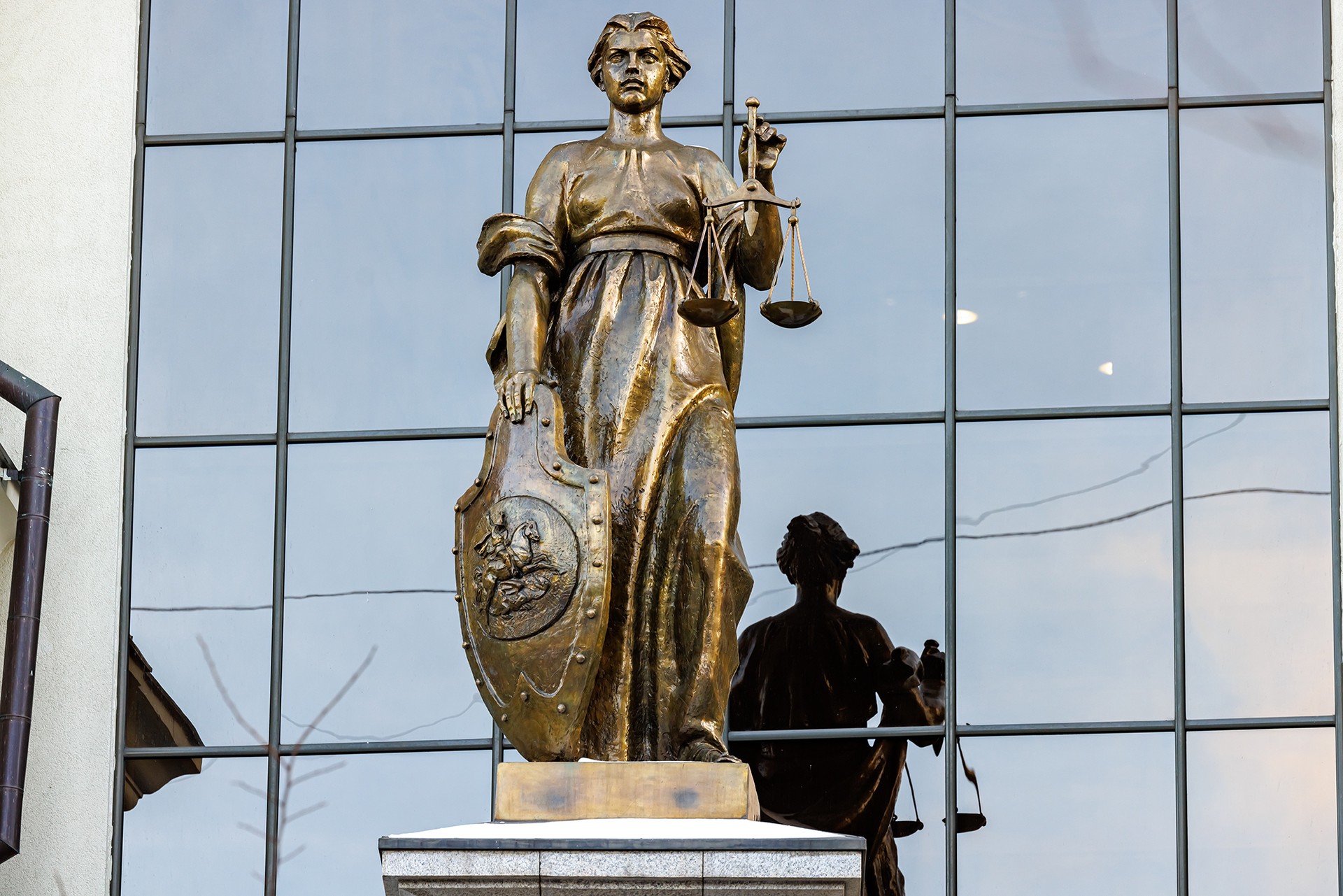 Пенсионеров нельзя лишать средств к существованию – решение Верховного суда