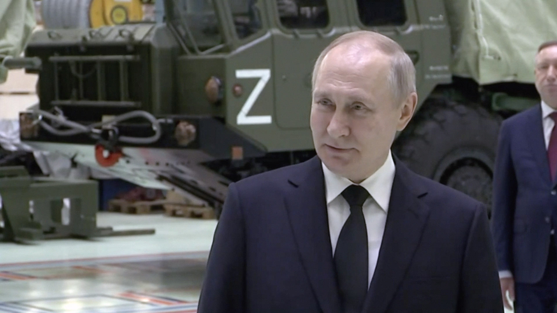 Путин: Вопрос об отсрочке призывникам, работающим в ОПК, решат в ближайшее время